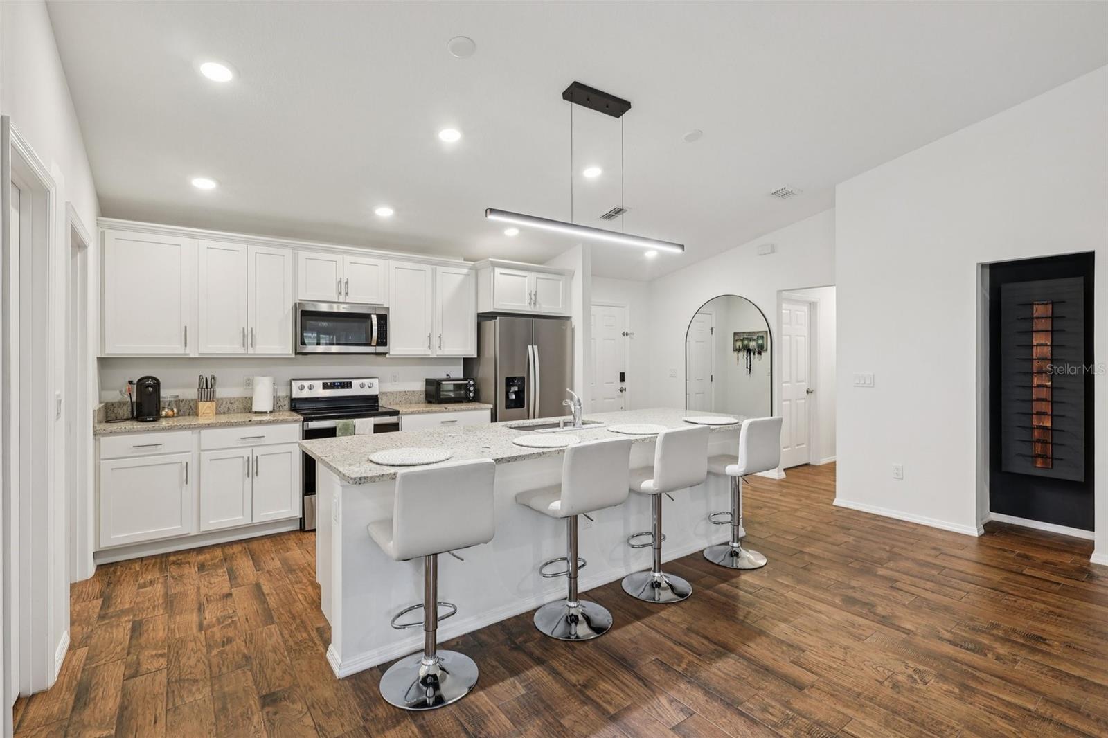 Image 3 of 31 For 1830 Radcliff Avenue Se