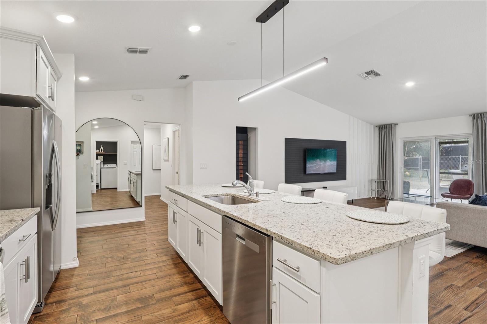 Image 6 of 31 For 1830 Radcliff Avenue Se