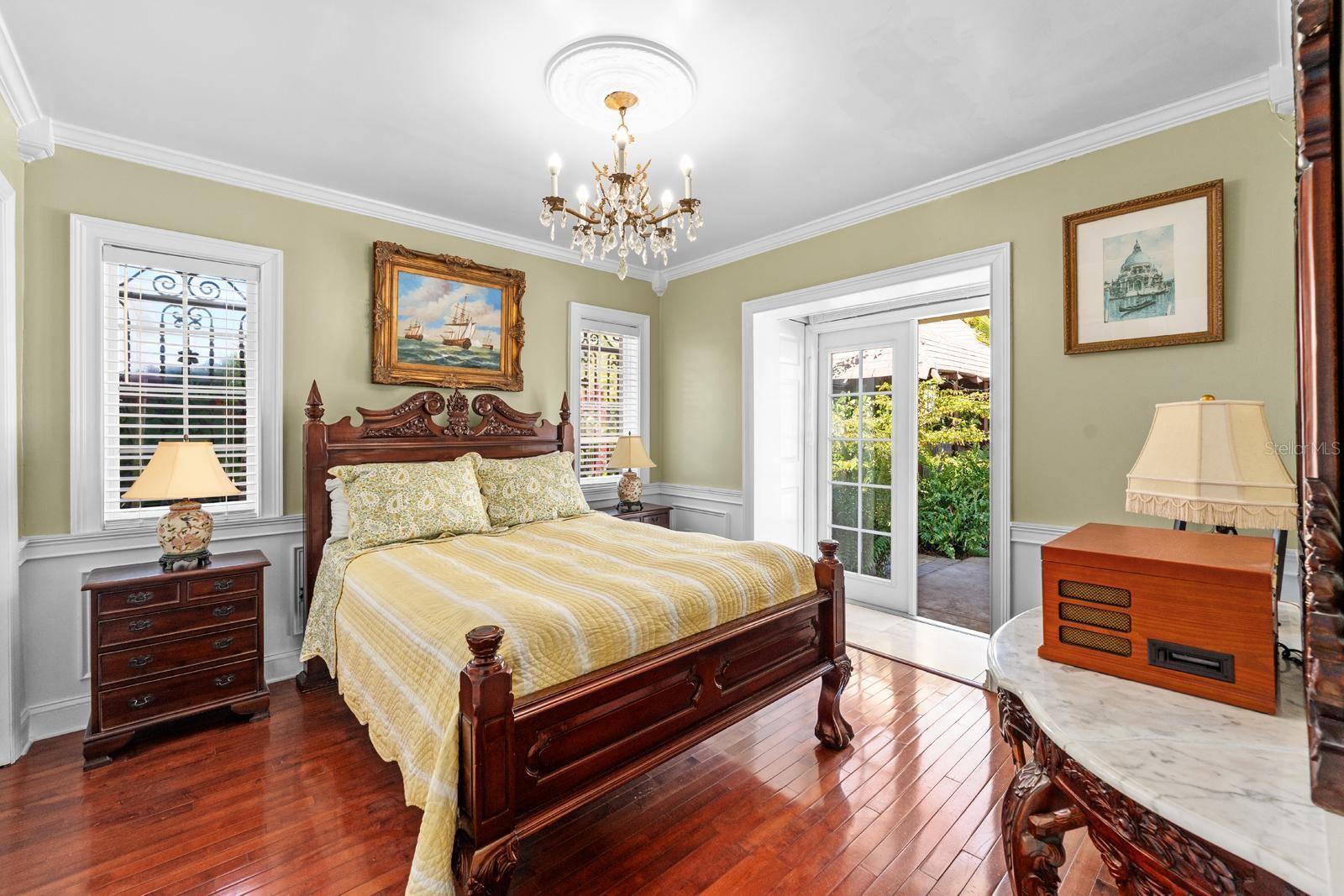 Image 12 of 49 For 3511 Euclid Avenue