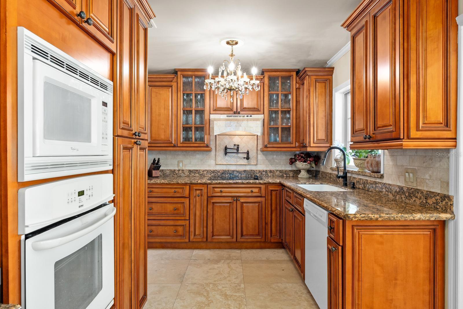 Image 16 of 49 For 3511 Euclid Avenue