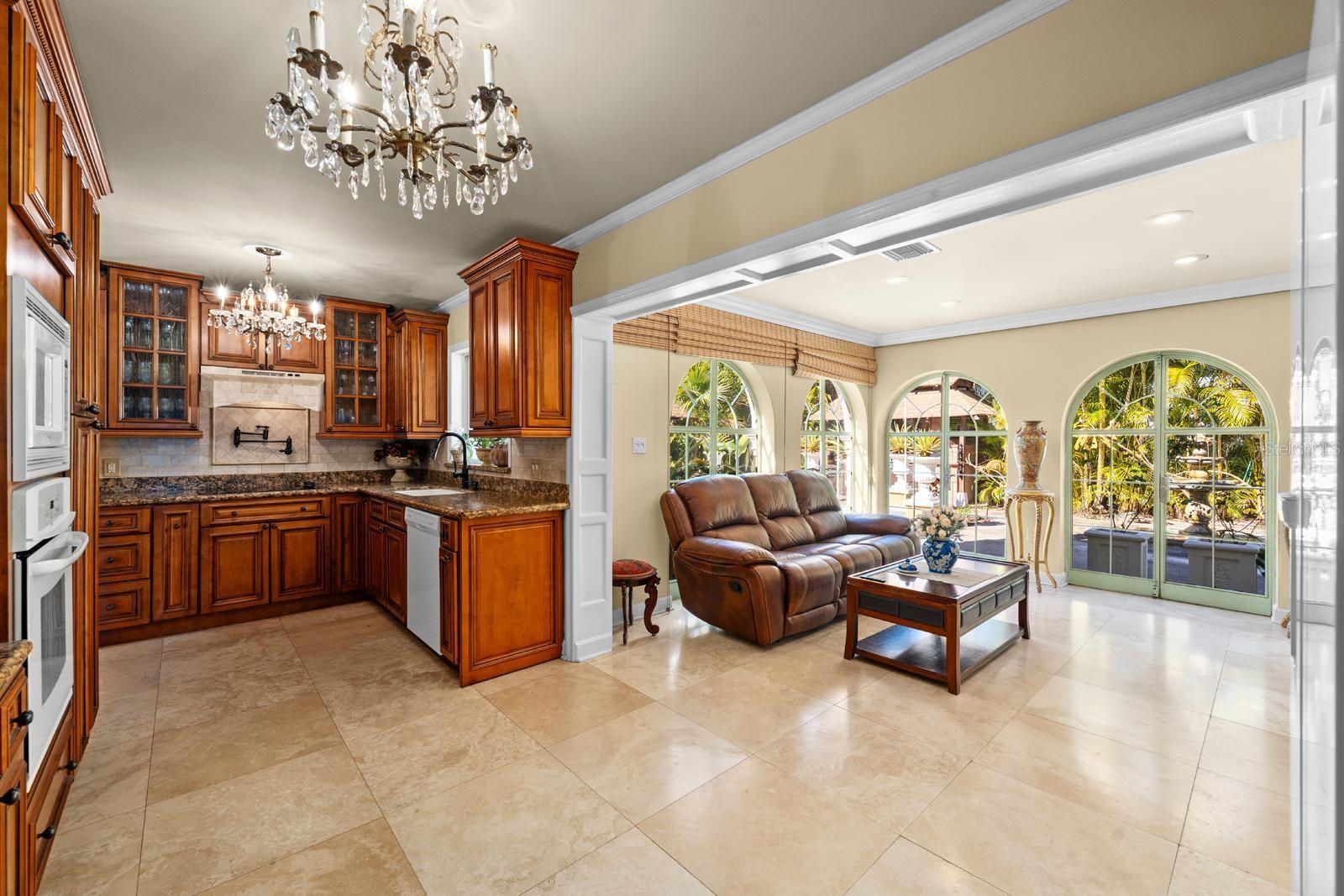 Image 18 of 49 For 3511 Euclid Avenue