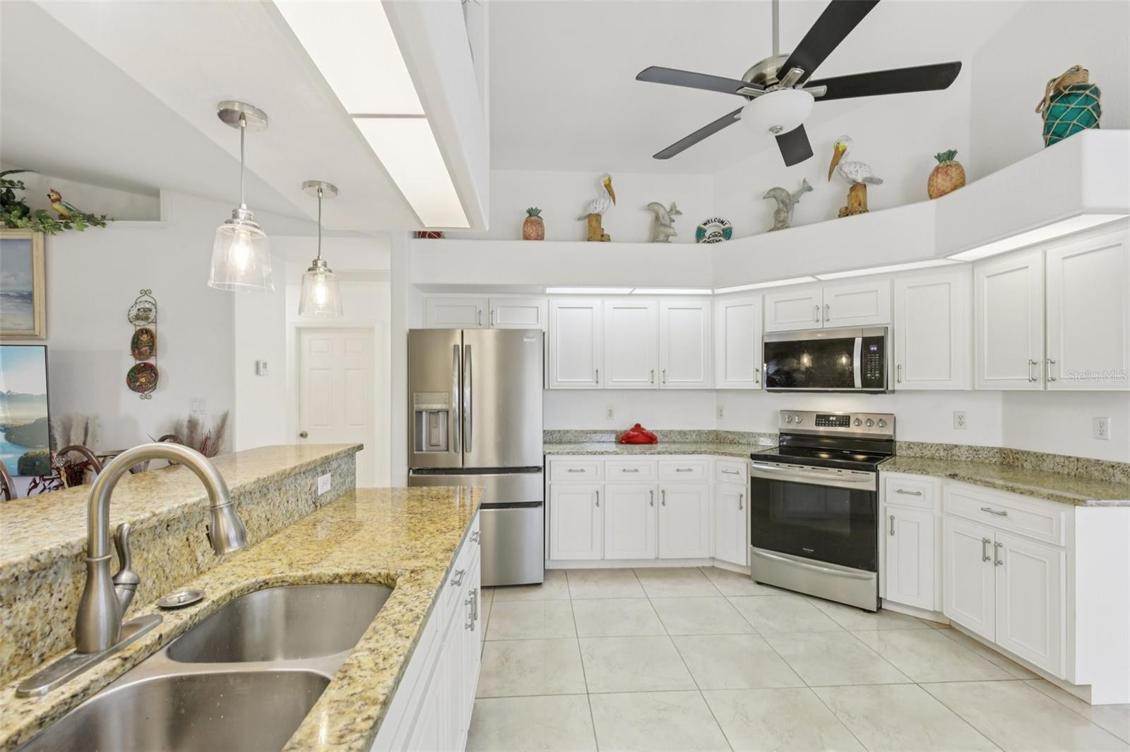 Image 10 of 32 For 257 Medalist Road