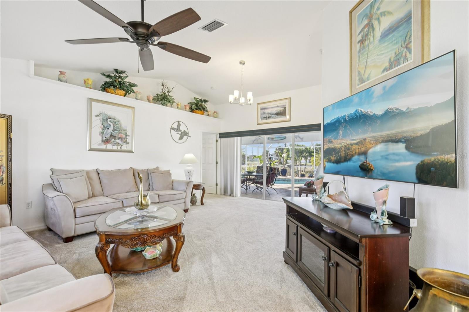 Image 5 of 32 For 257 Medalist Road