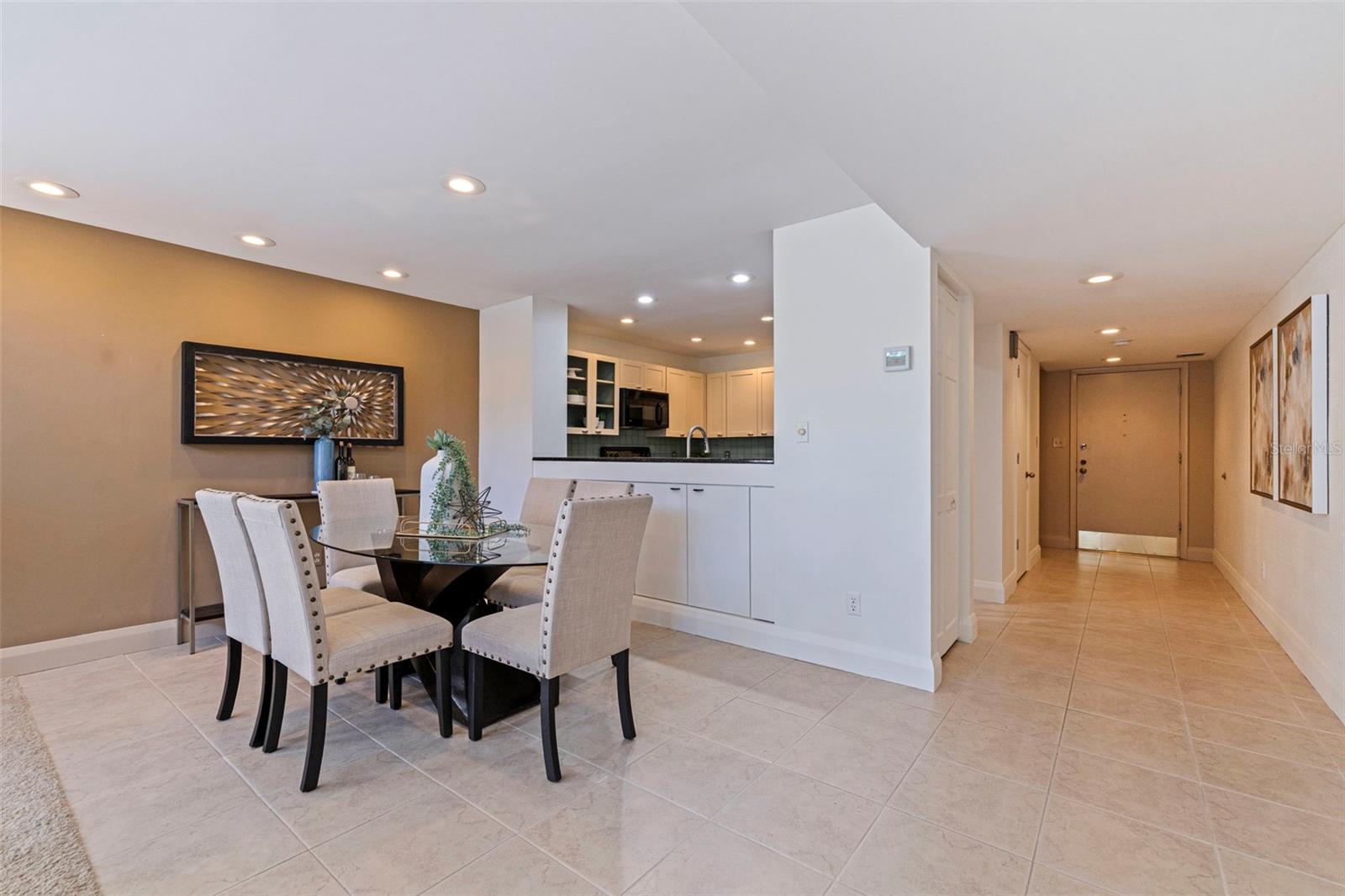 Image 13 of 67 For 301 2nd Street N 7