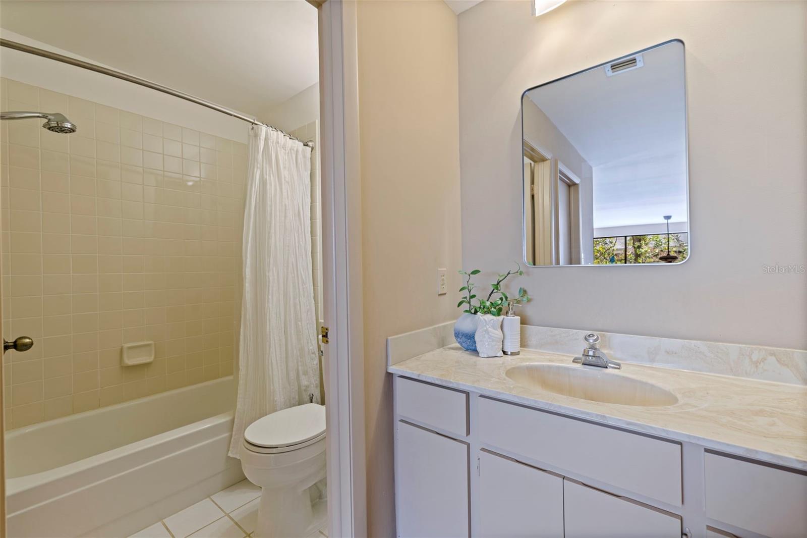 Image 27 of 67 For 301 2nd Street N 7