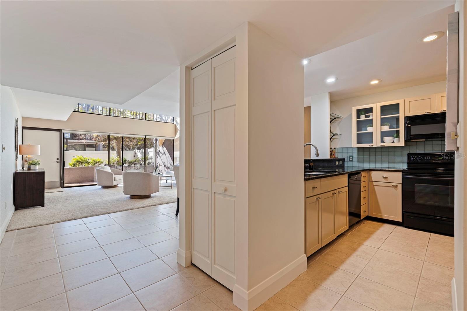 Image 5 of 67 For 301 2nd Street N 7