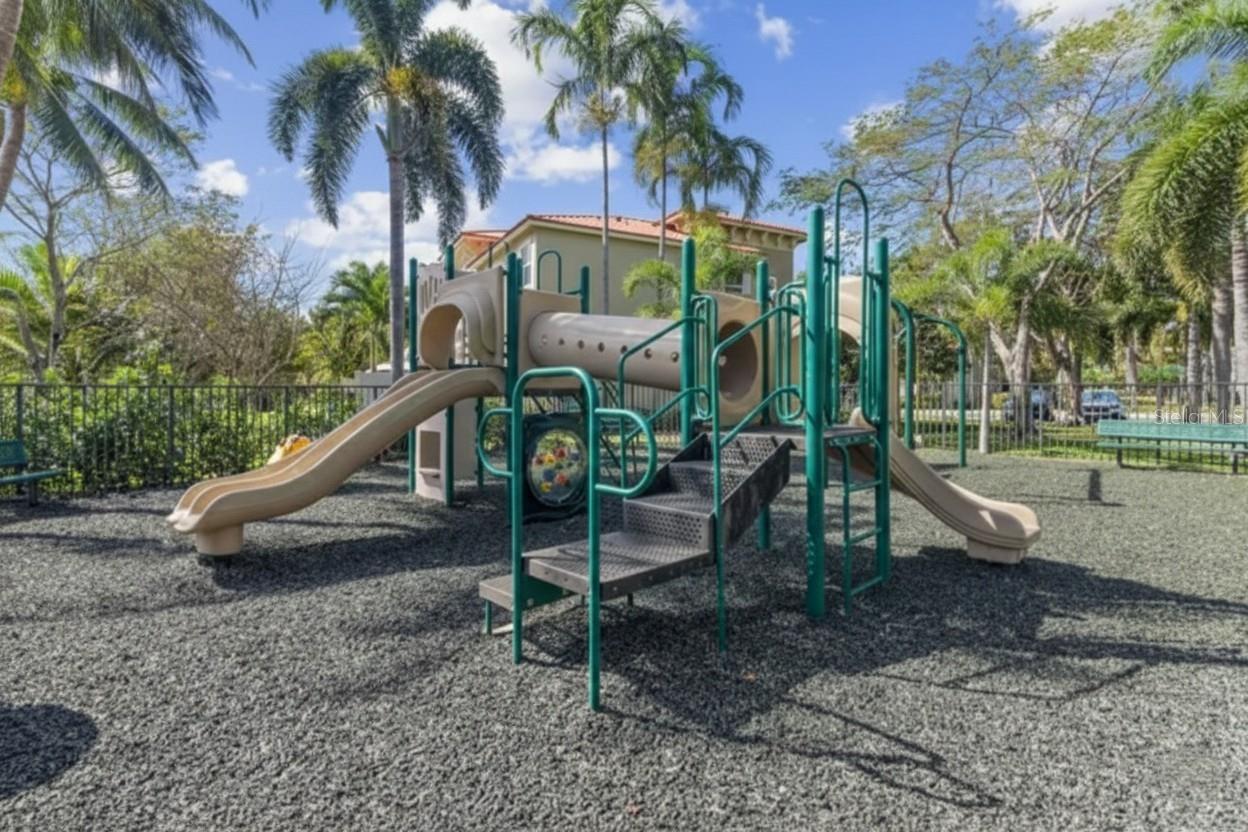 Image 15 of 16 For 247 Lake Monterey Circle