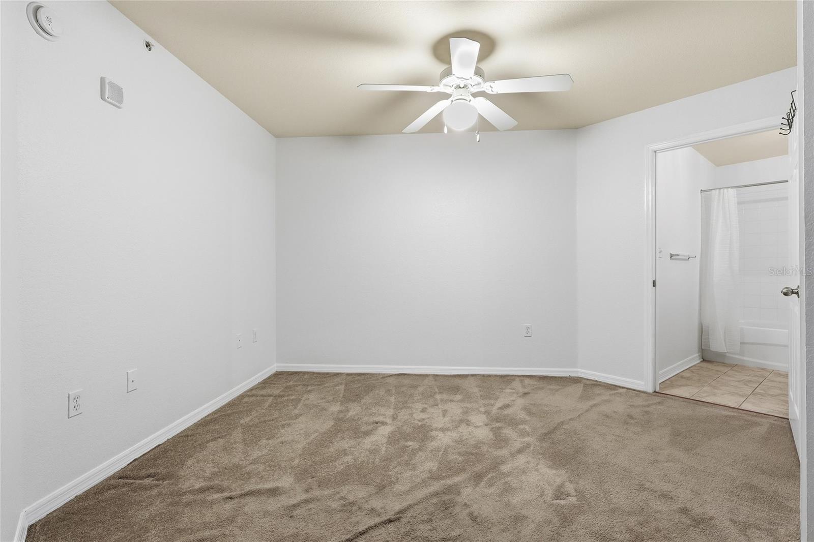 Image 13 of 28 For 700 Harbour Island Boulevard 243