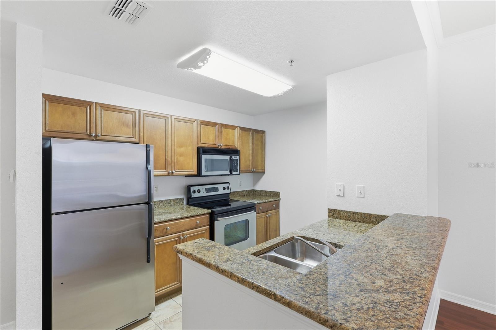 Image 6 of 28 For 700 Harbour Island Boulevard 243