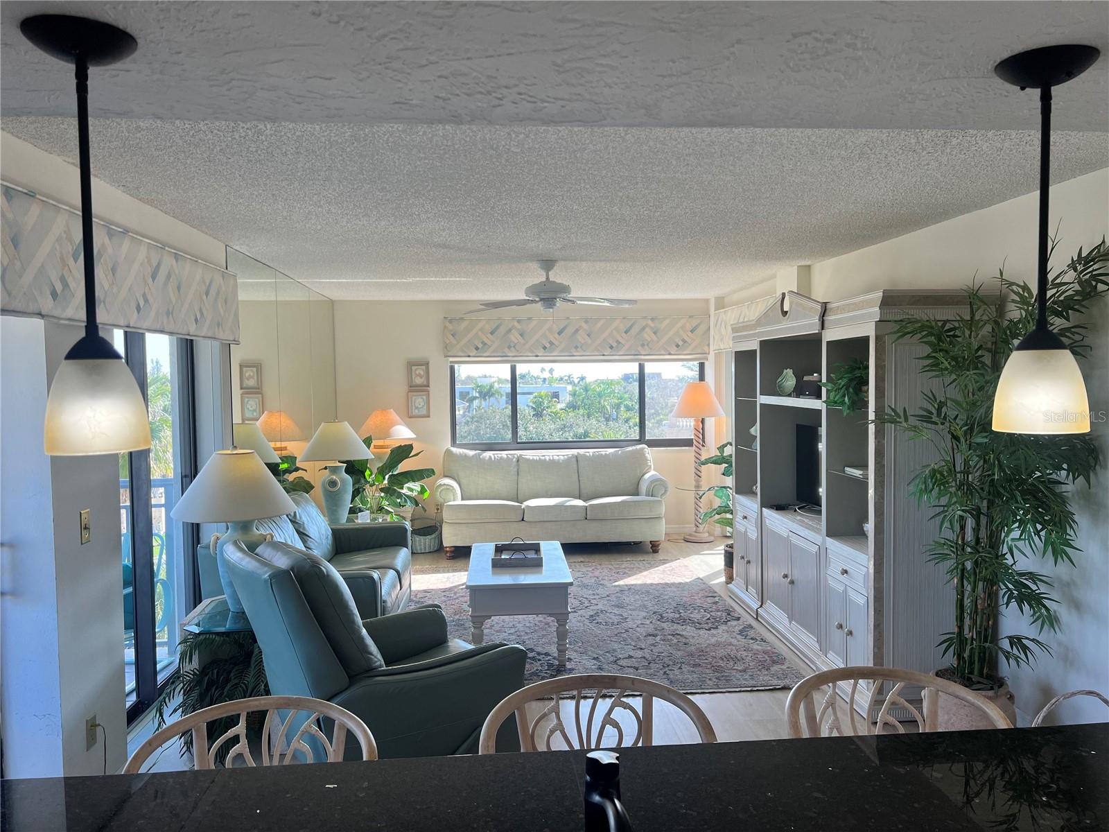 Image 7 of 34 For 1001 Point Of Rocks Road 508