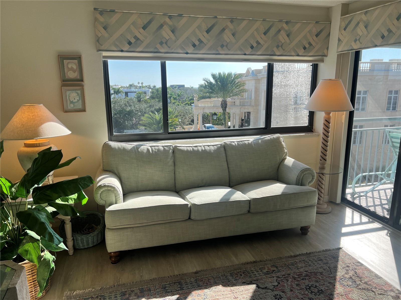 Image 9 of 34 For 1001 Point Of Rocks Road 508