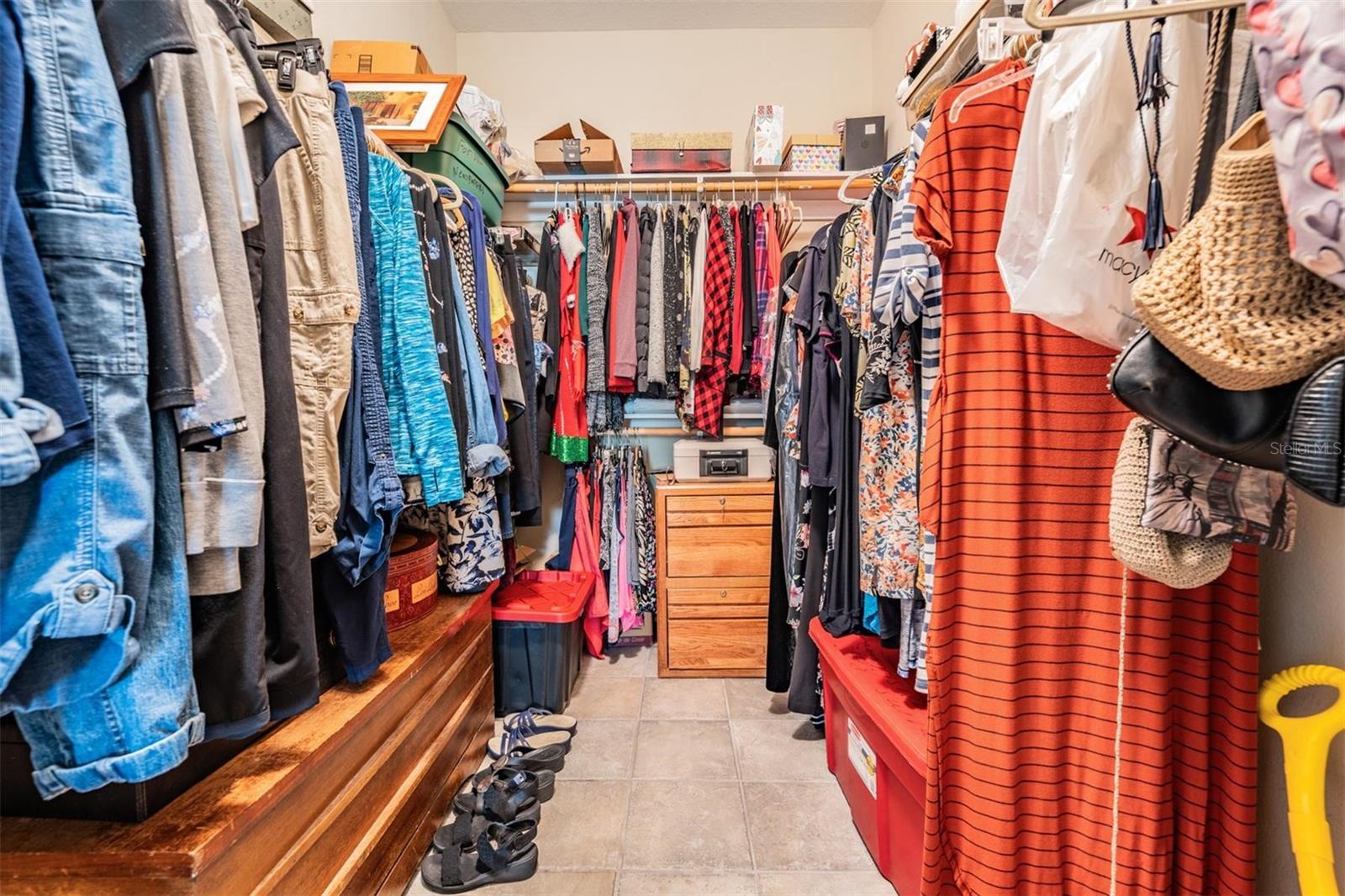 Image 41 of 90 For 8027 Ehren Cutoff