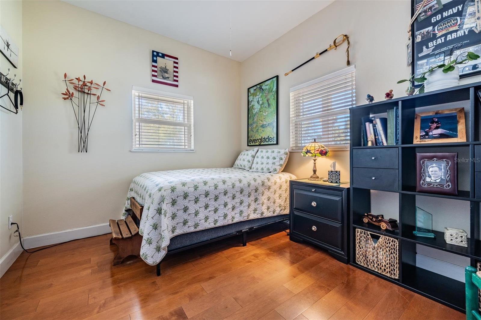 Image 45 of 90 For 8027 Ehren Cutoff