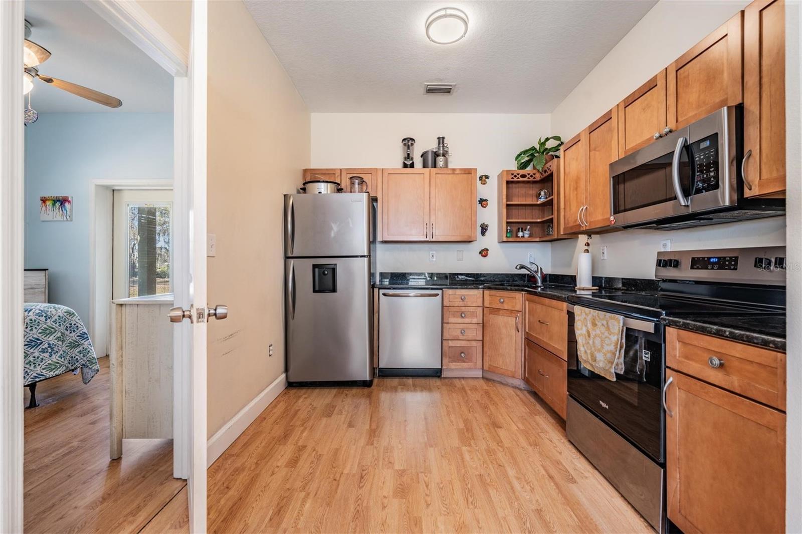 Image 56 of 90 For 8027 Ehren Cutoff