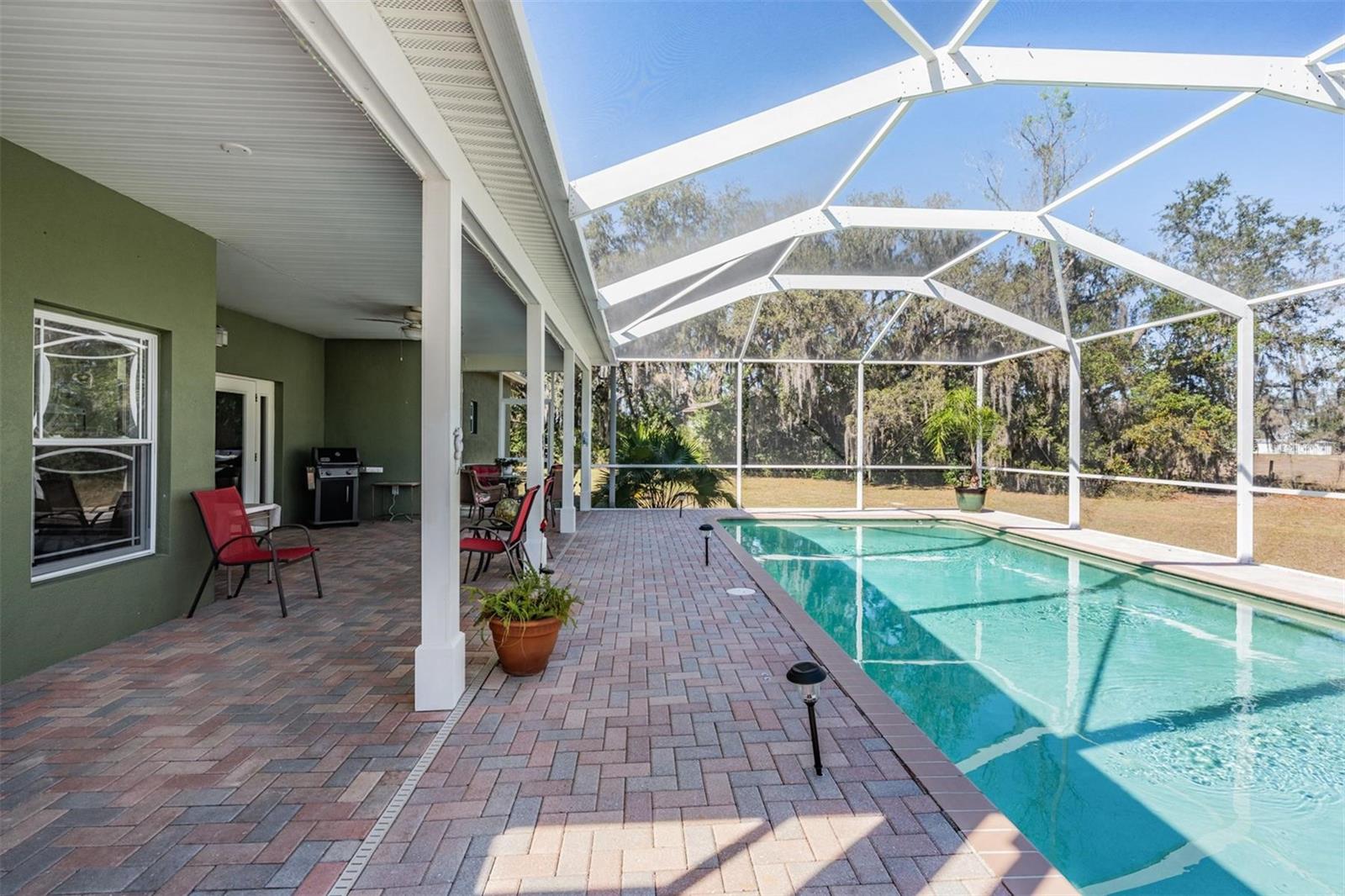 Image 63 of 90 For 8027 Ehren Cutoff