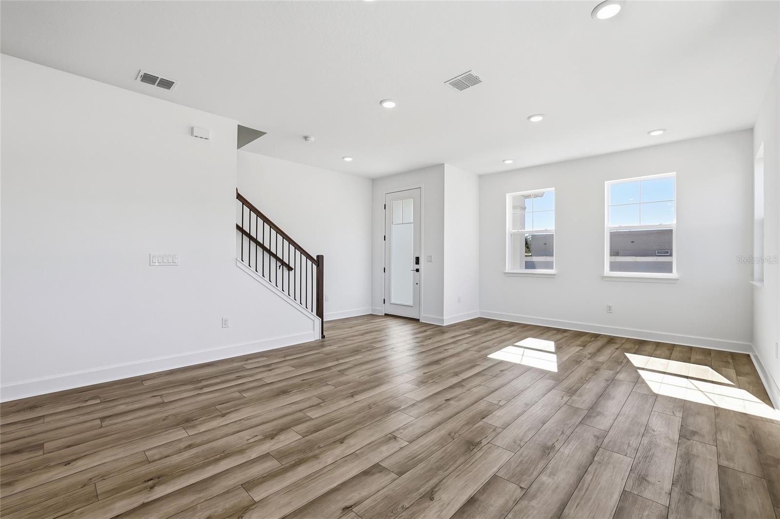 Image 8 of 38 For 2007 Wild Heron Court