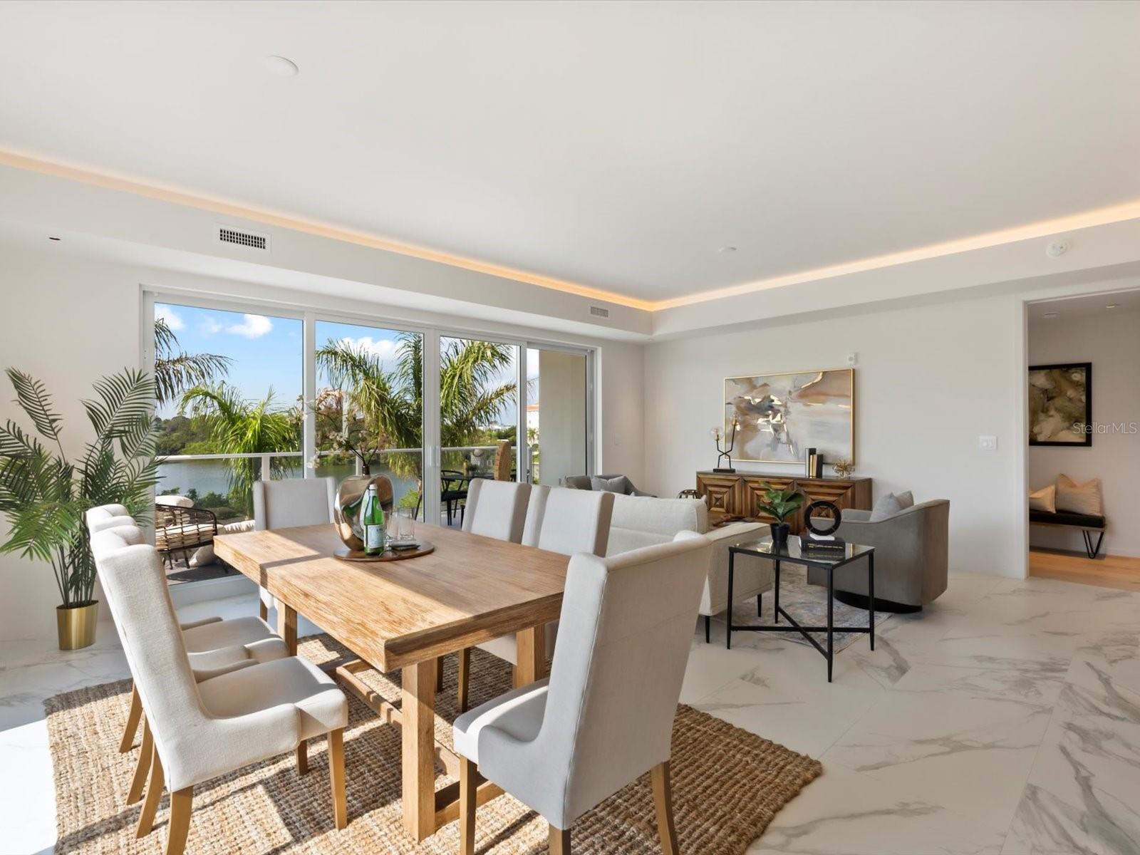 Listing photo id 8 for 1020 Sunset Point Road 213