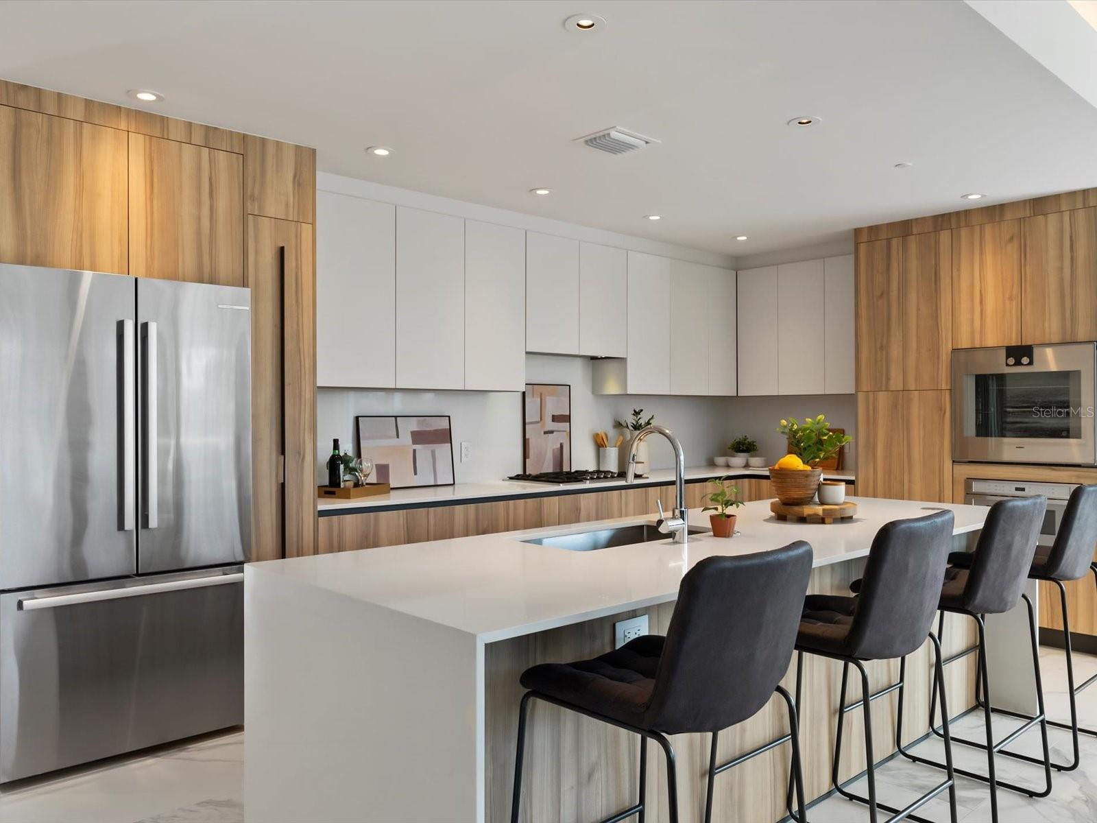 Listing photo id 10 for 1020 Sunset Point Road 213