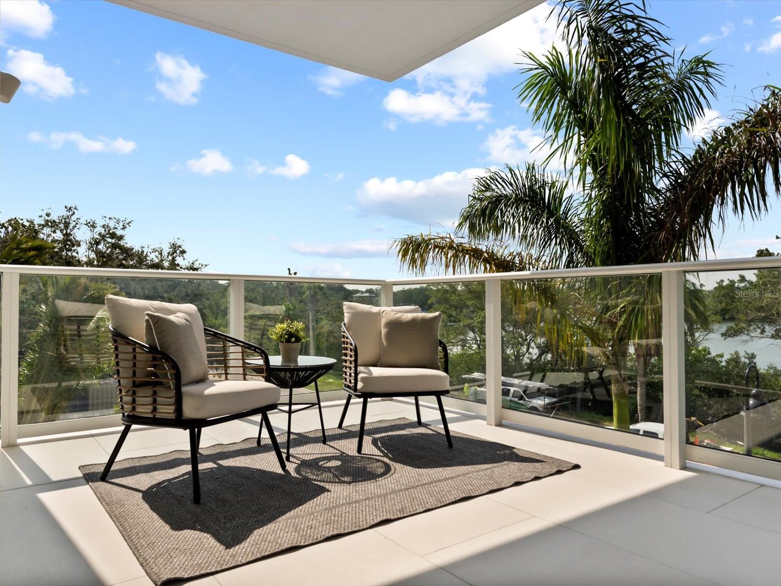 Listing photo id 21 for 1020 Sunset Point Road 213