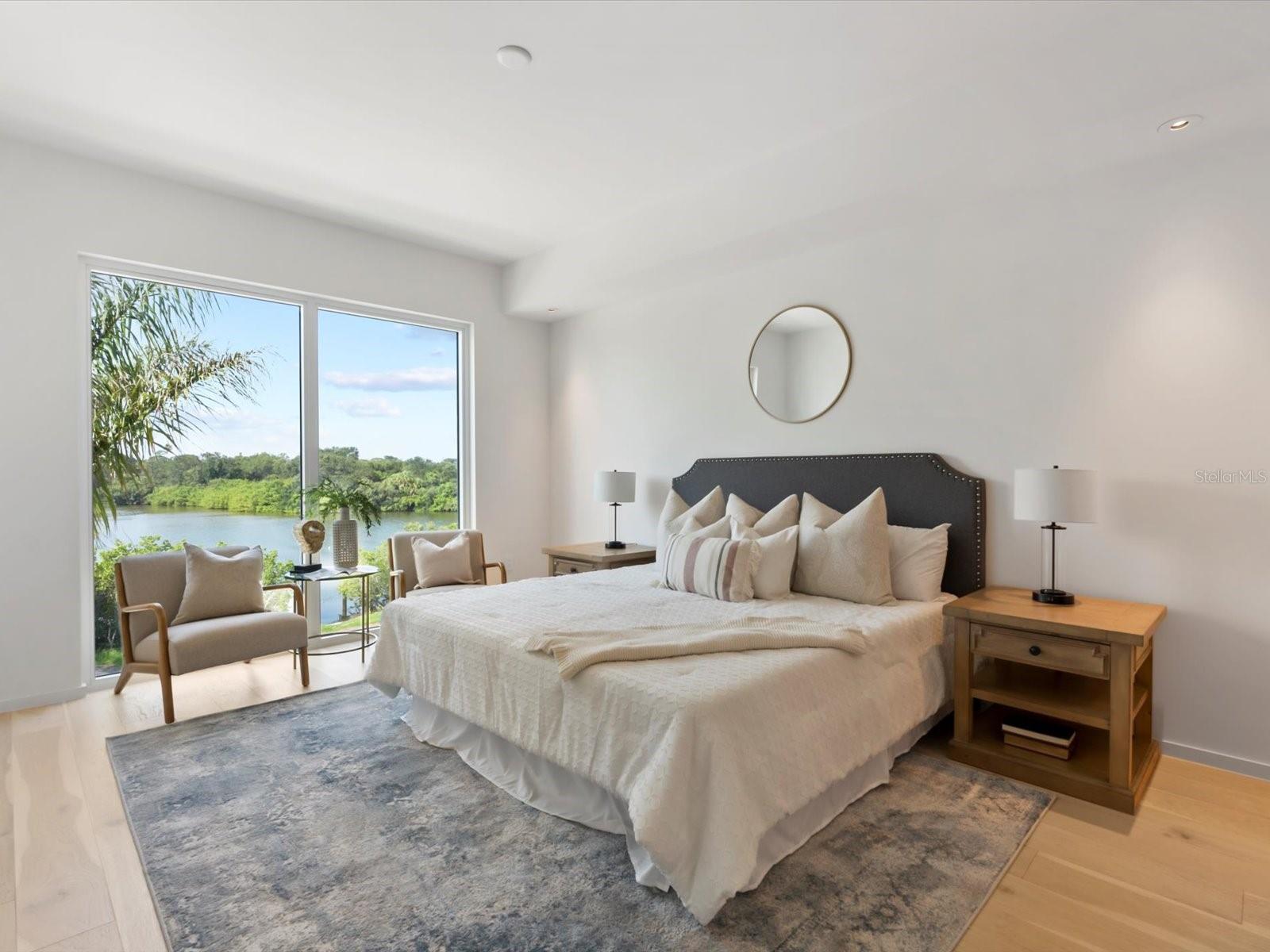 Listing photo id 26 for 1020 Sunset Point Road 213