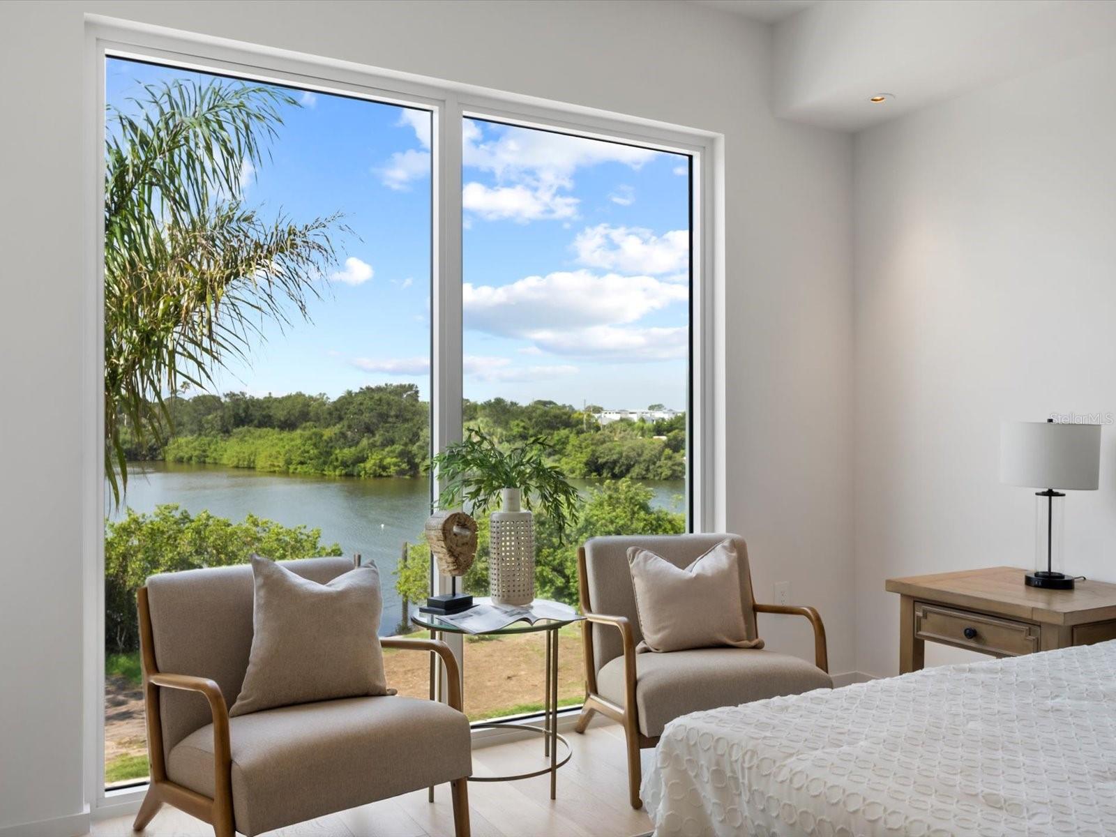 Listing photo id 29 for 1020 Sunset Point Road 213