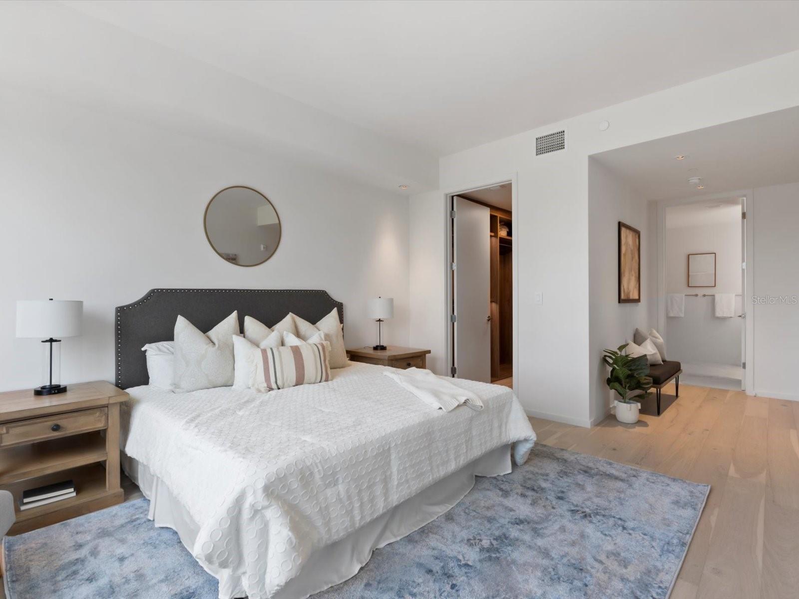 Listing photo id 32 for 1020 Sunset Point Road 213