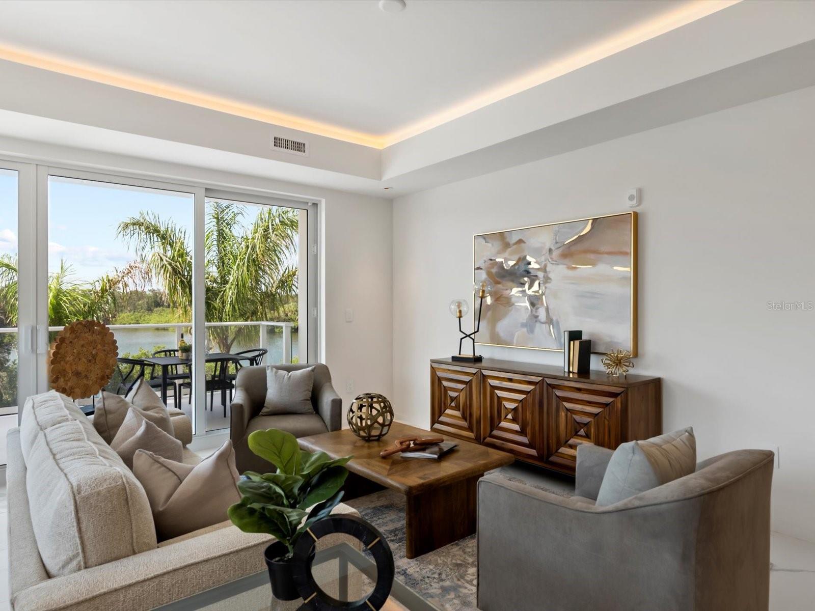 Listing photo id 4 for 1020 Sunset Point Road 213