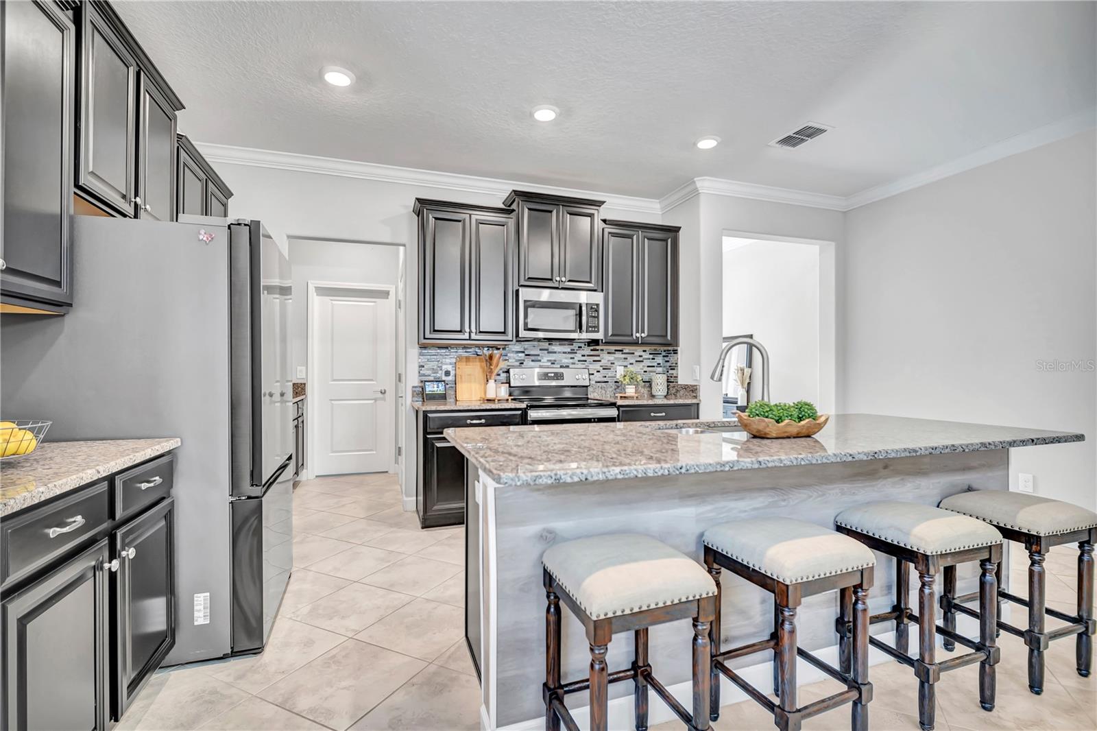 Image 11 of 58 For 32101 Goddard Drive