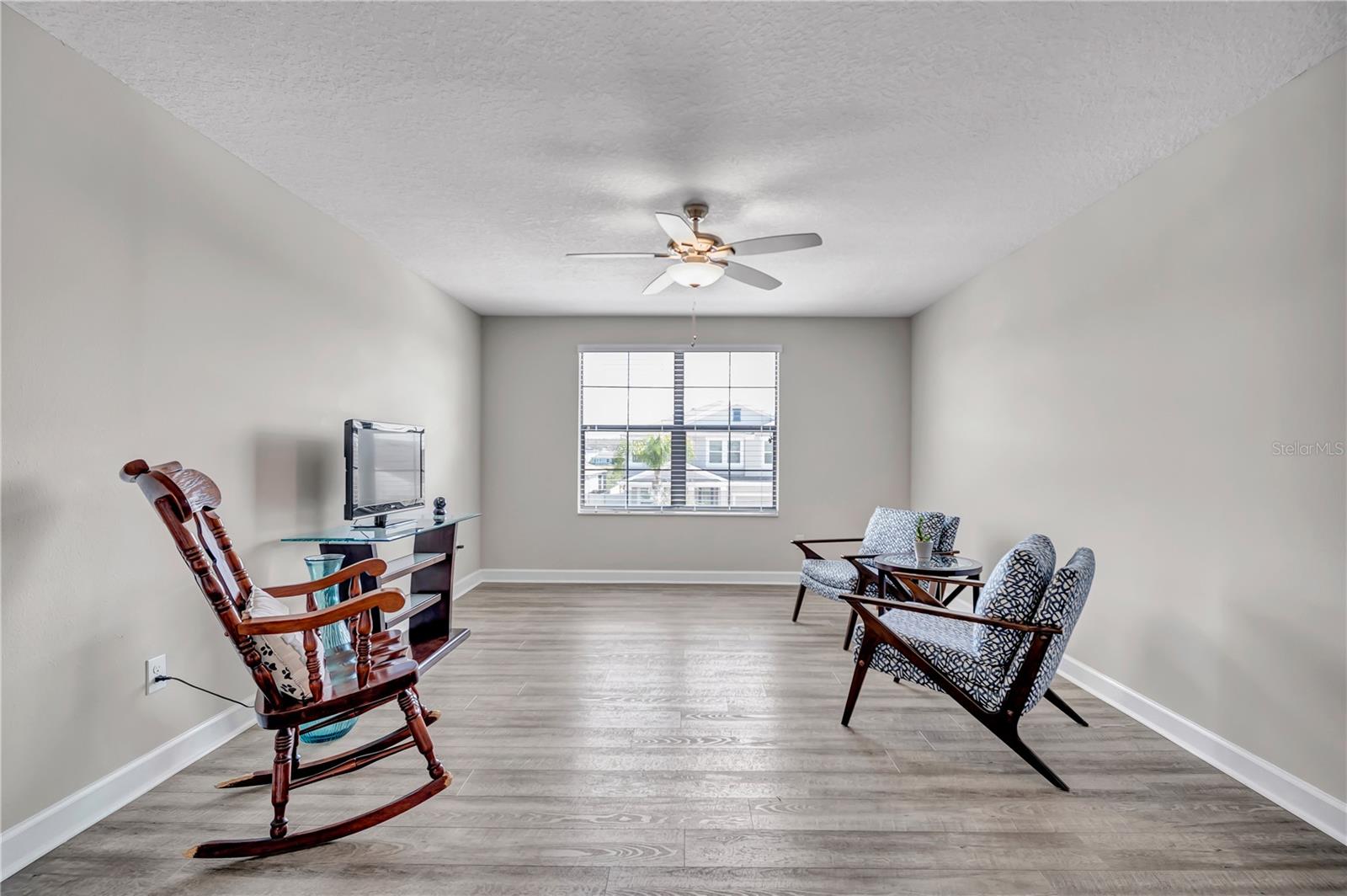 Image 27 of 58 For 32101 Goddard Drive