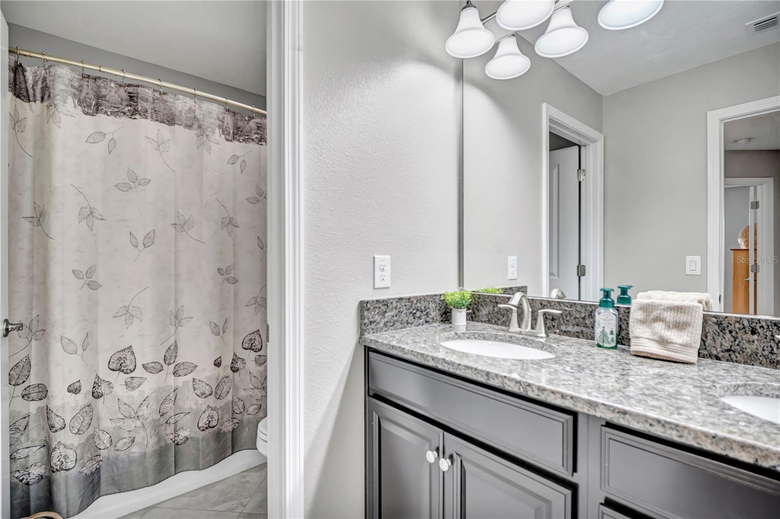 Image 29 of 58 For 32101 Goddard Drive