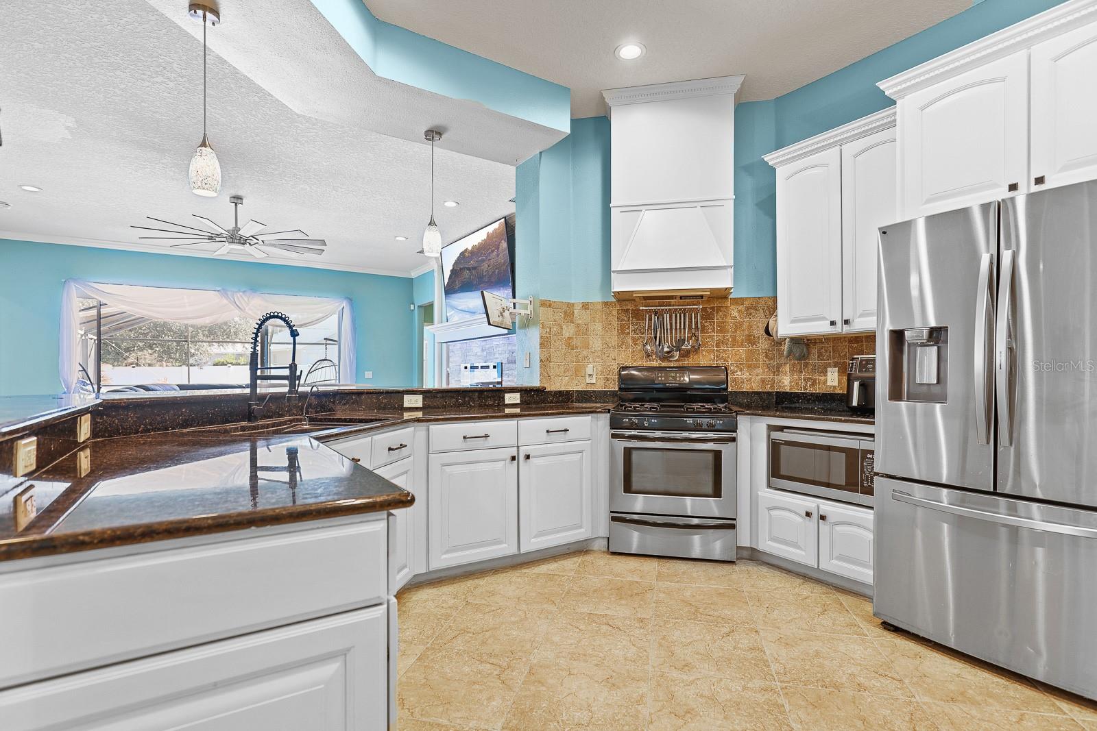 Image 14 of 54 For 12114 Creek Edge Drive