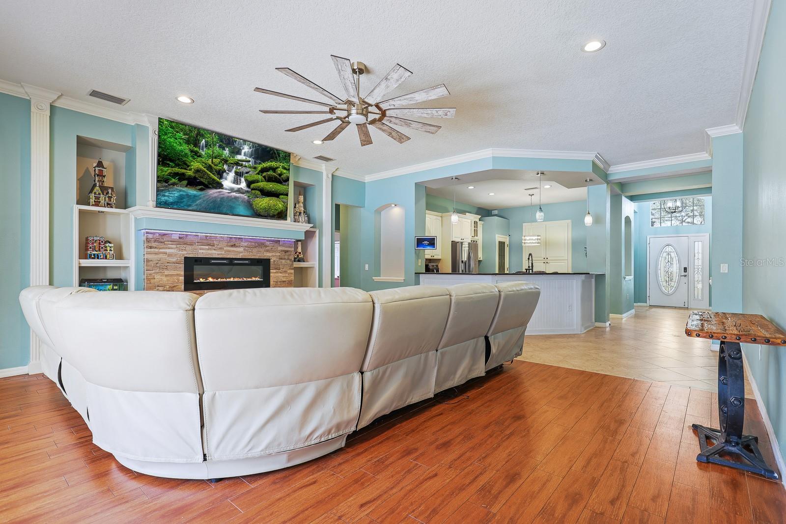 Image 19 of 54 For 12114 Creek Edge Drive