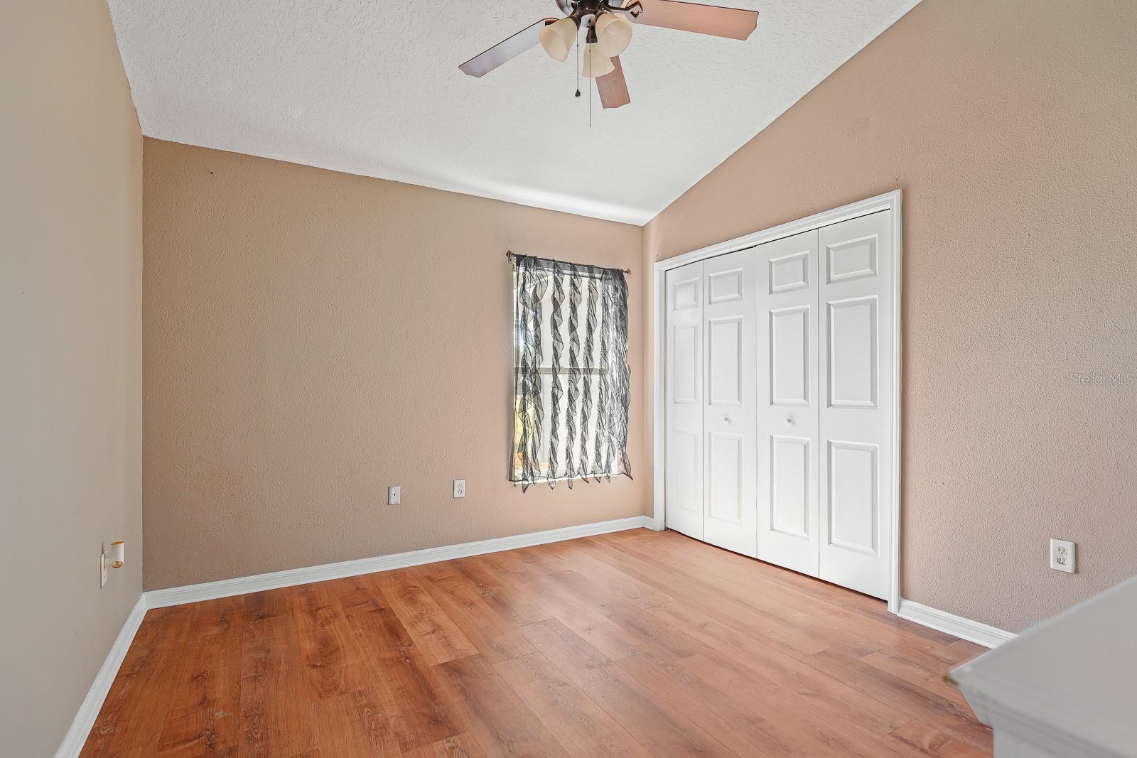 Image 26 of 54 For 12114 Creek Edge Drive