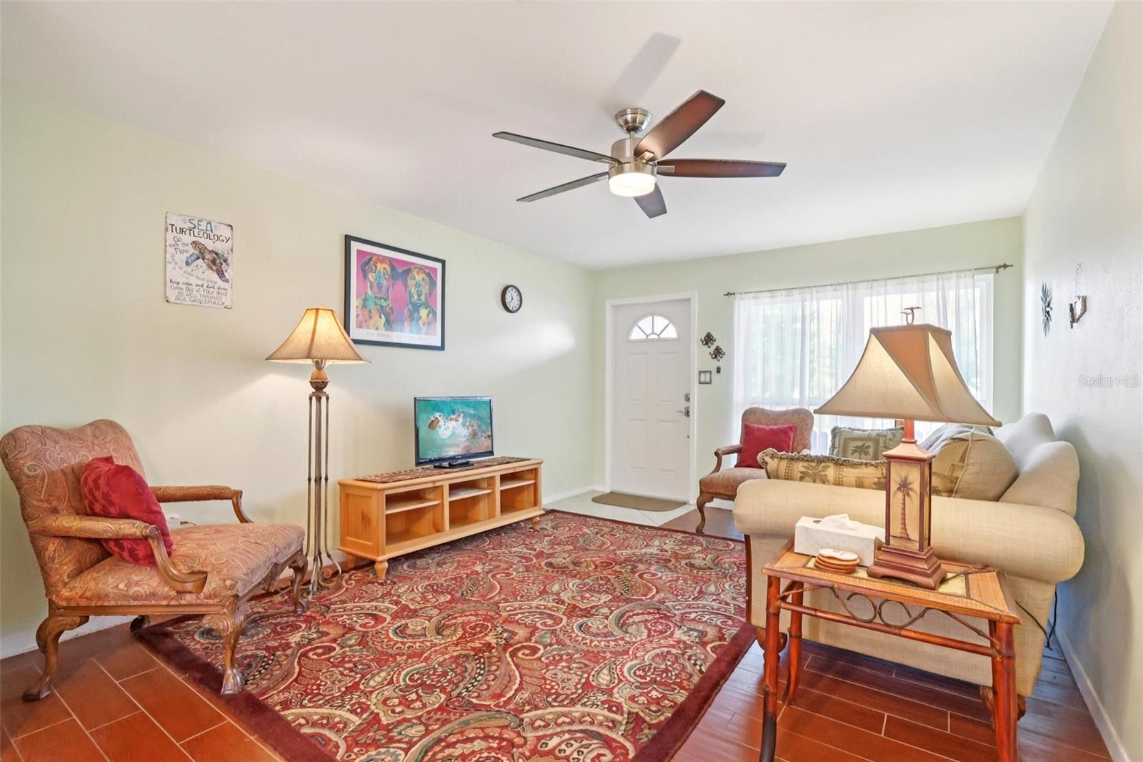 Image 10 of 33 For 1945 Madison Avenue