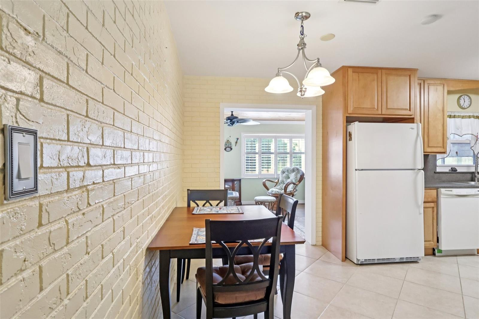 Image 11 of 33 For 1945 Madison Avenue