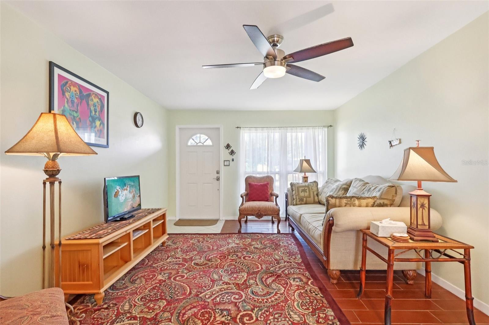 Image 2 of 33 For 1945 Madison Avenue