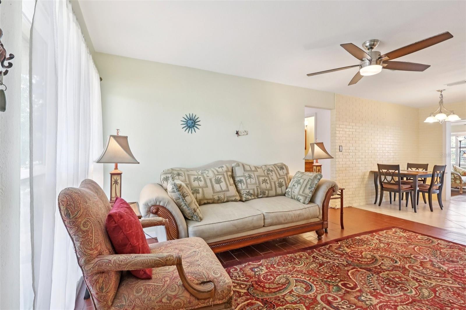 Image 9 of 33 For 1945 Madison Avenue