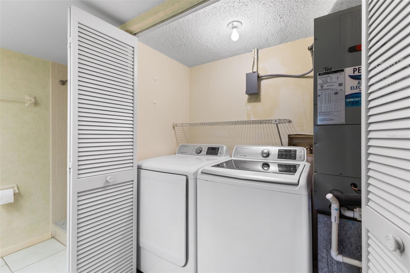 Image 26 of 38 For 1938 Golfview Drive 1938