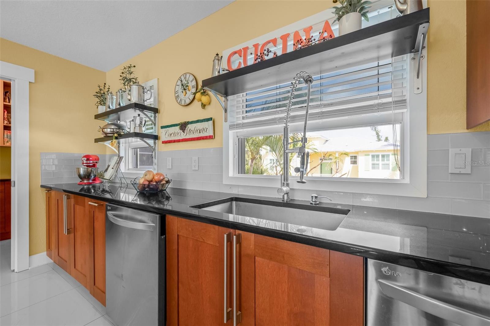 Image 12 of 46 For 614 Norton Street