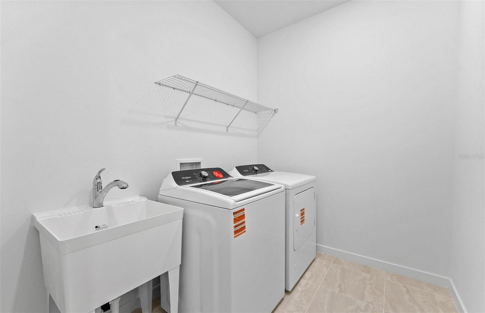 Listing photo id 14 for 5164 Everlong Drive