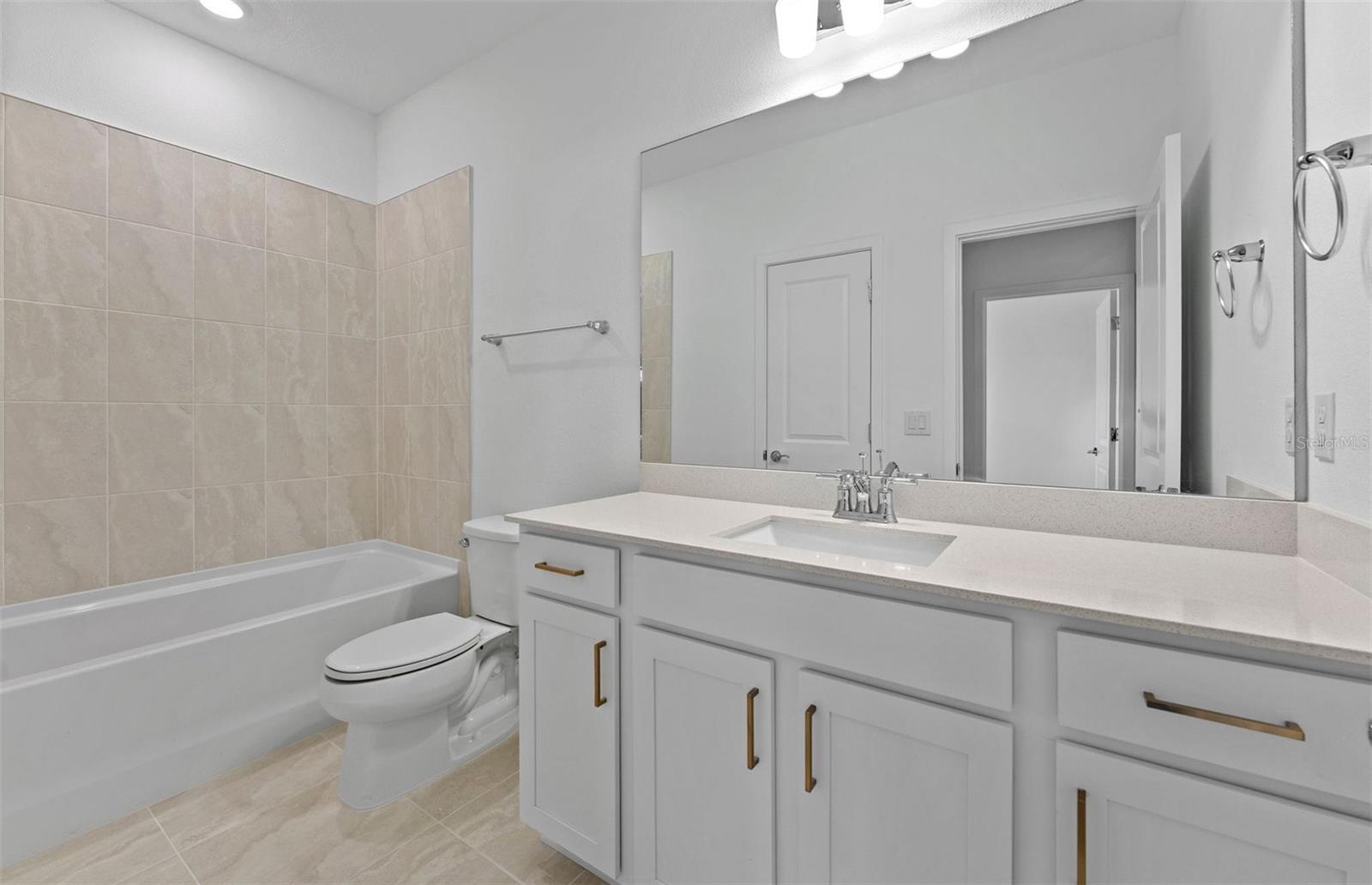 Listing photo id 17 for 5164 Everlong Drive