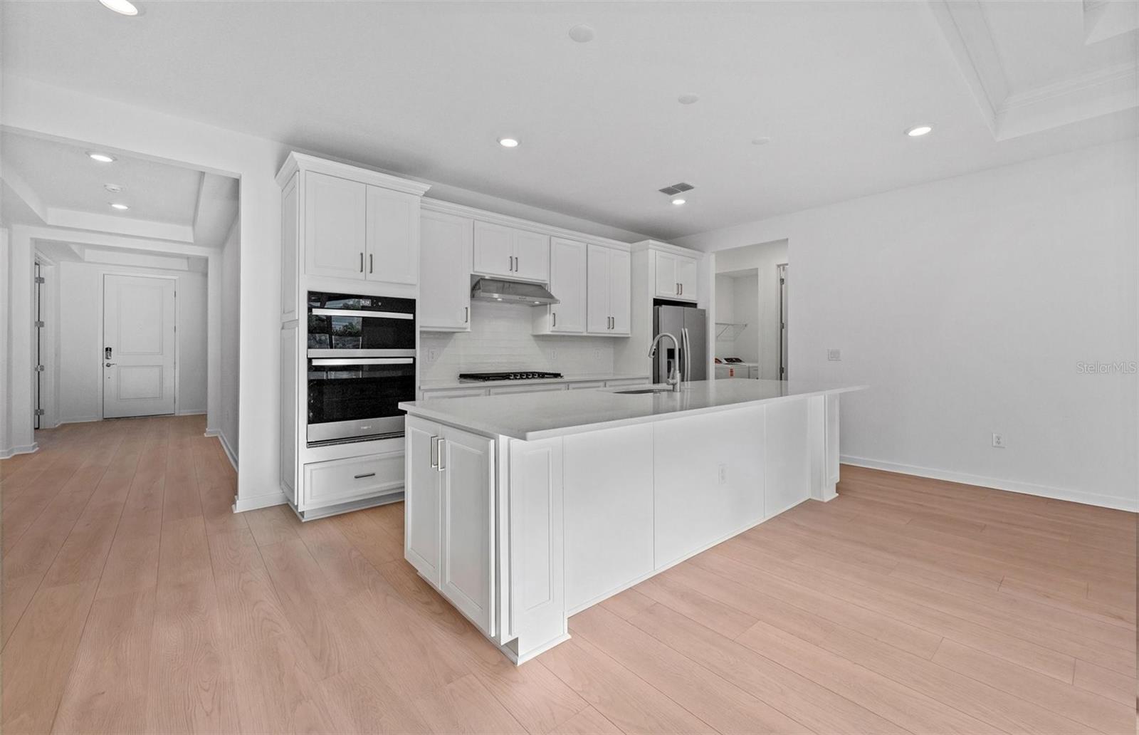 Listing photo id 1 for 5164 Everlong Drive