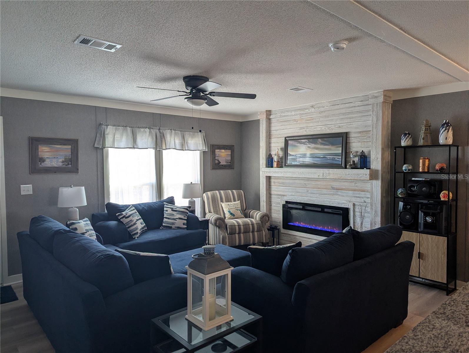 Image 3 of 10 For 8248 Weatherford Avenue