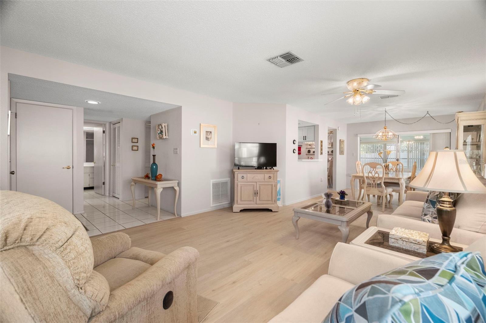 Image 6 of 40 For 1027 Bowsprit Lane