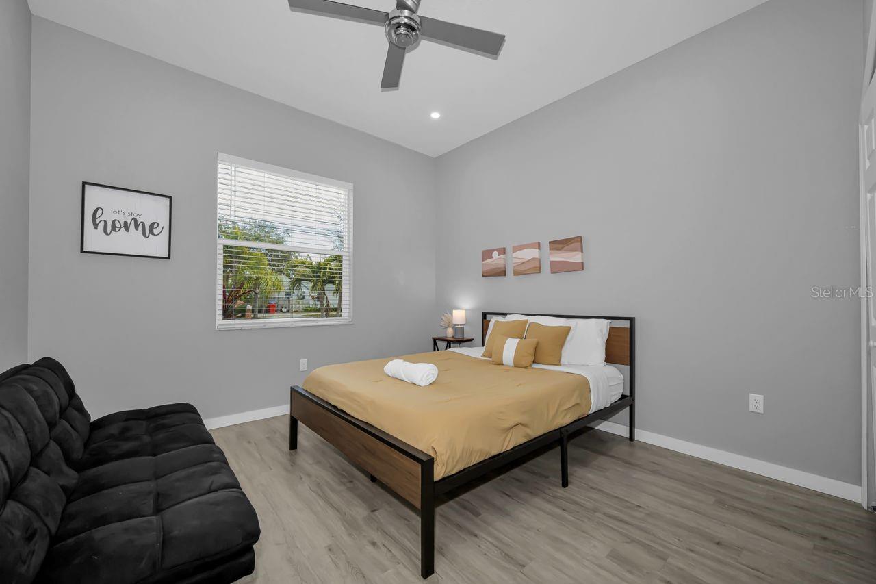 Image 33 of 54 For 13266 Clay Avenue