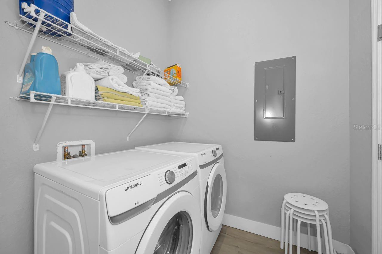 Image 41 of 54 For 13266 Clay Avenue