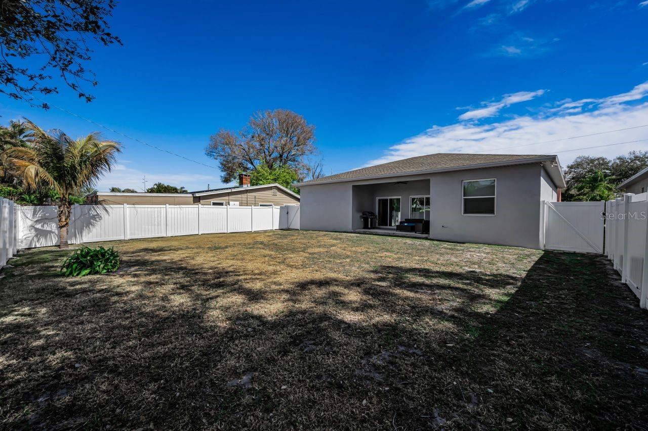 Image 46 of 54 For 13266 Clay Avenue