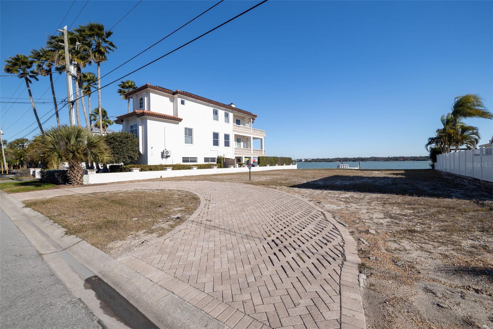 Image 14 of 19 For 11285 9th Street E