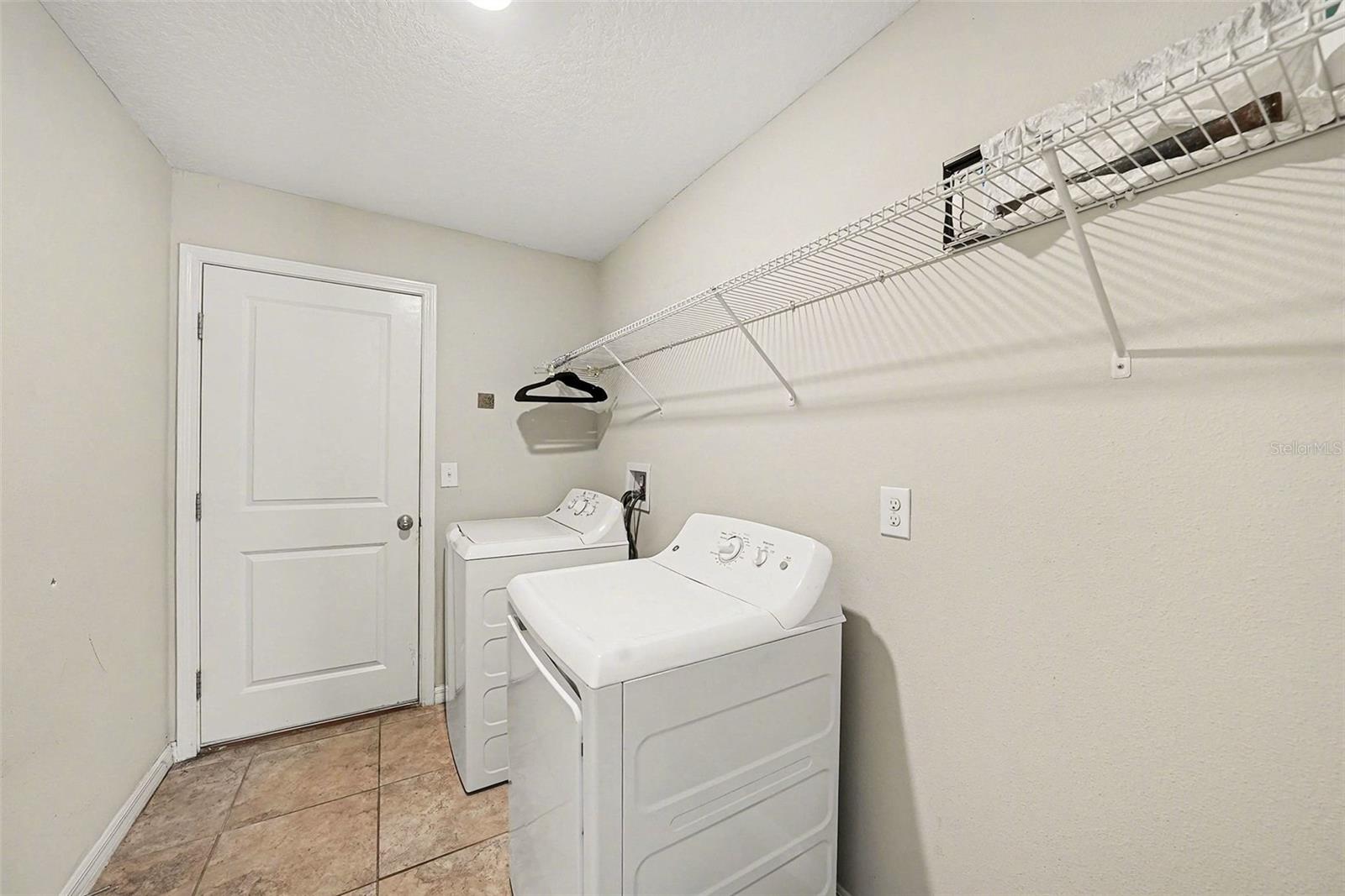 Image 23 of 25 For 10128 Crested Fringe Drive