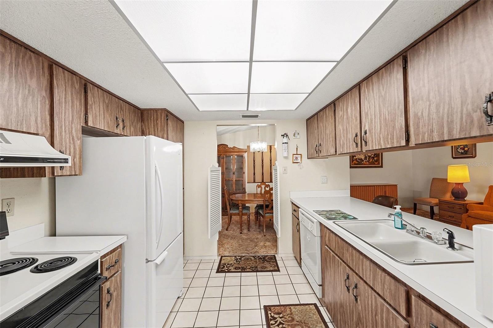 Image 11 of 18 For 1529 Coachlight Way